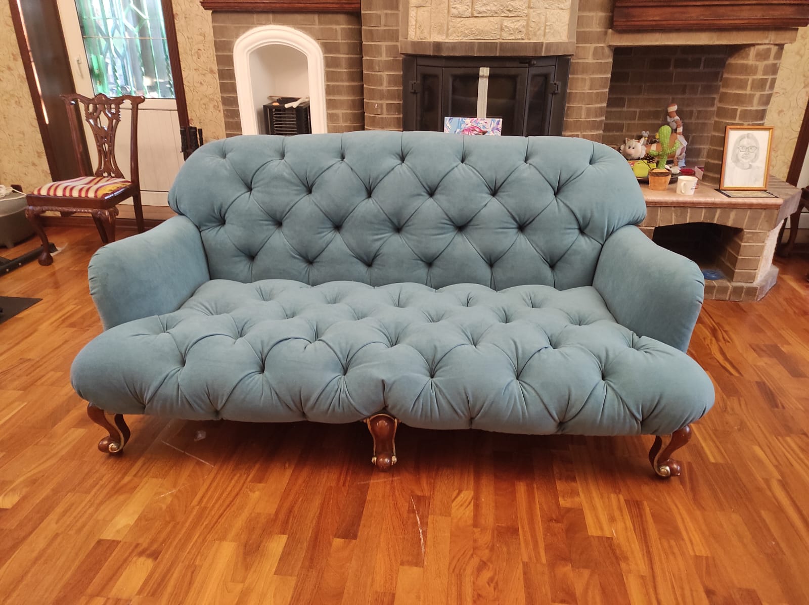 Перетяжка дивана. Малая Вишера